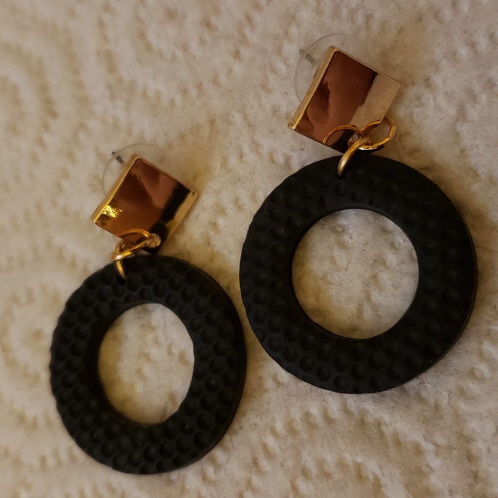 Earring Non Looped - Picture 9 of 13